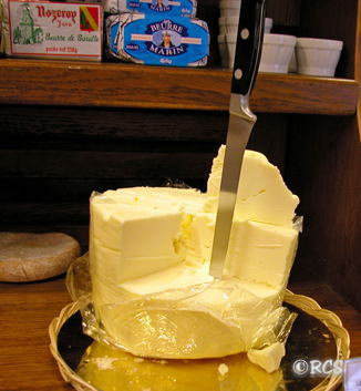 チーズ屋さんで売っているバター