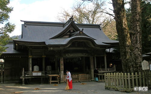 天岩戸神社の境内